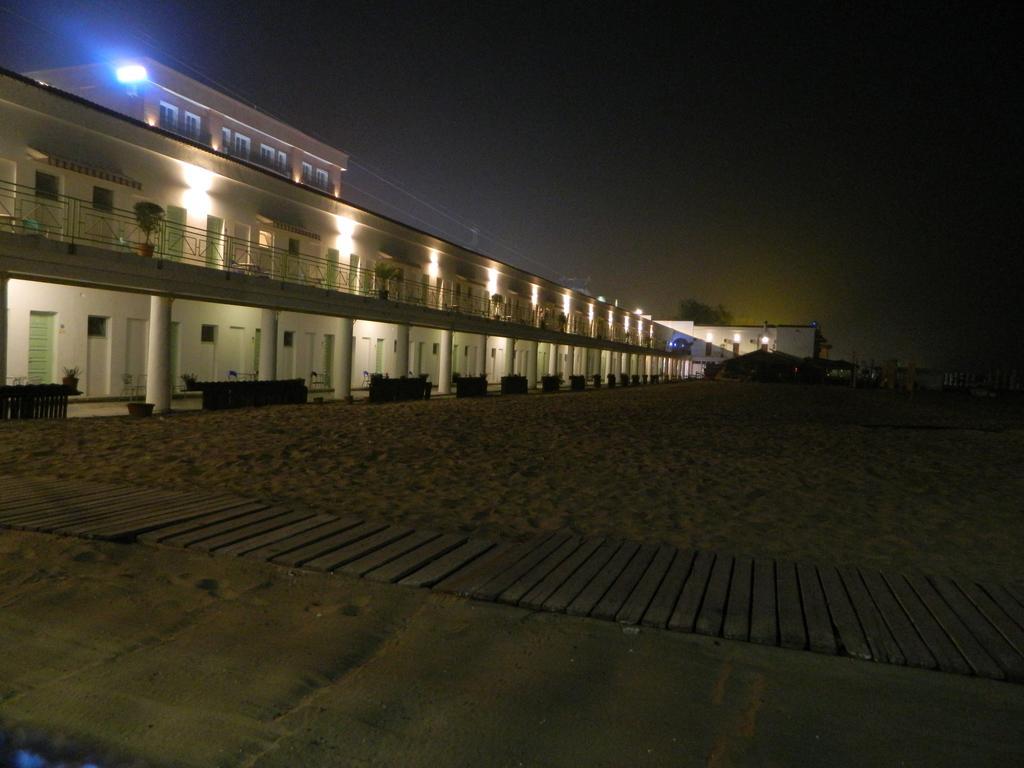 Hostel Cazino Nord Rooms Mamaia Exterior photo